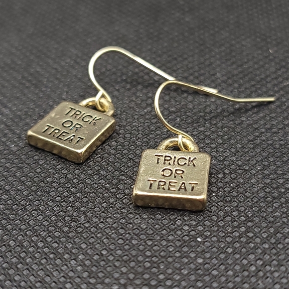 Trick or Treat Bag Halloween Earrings - Picture 5 of 7